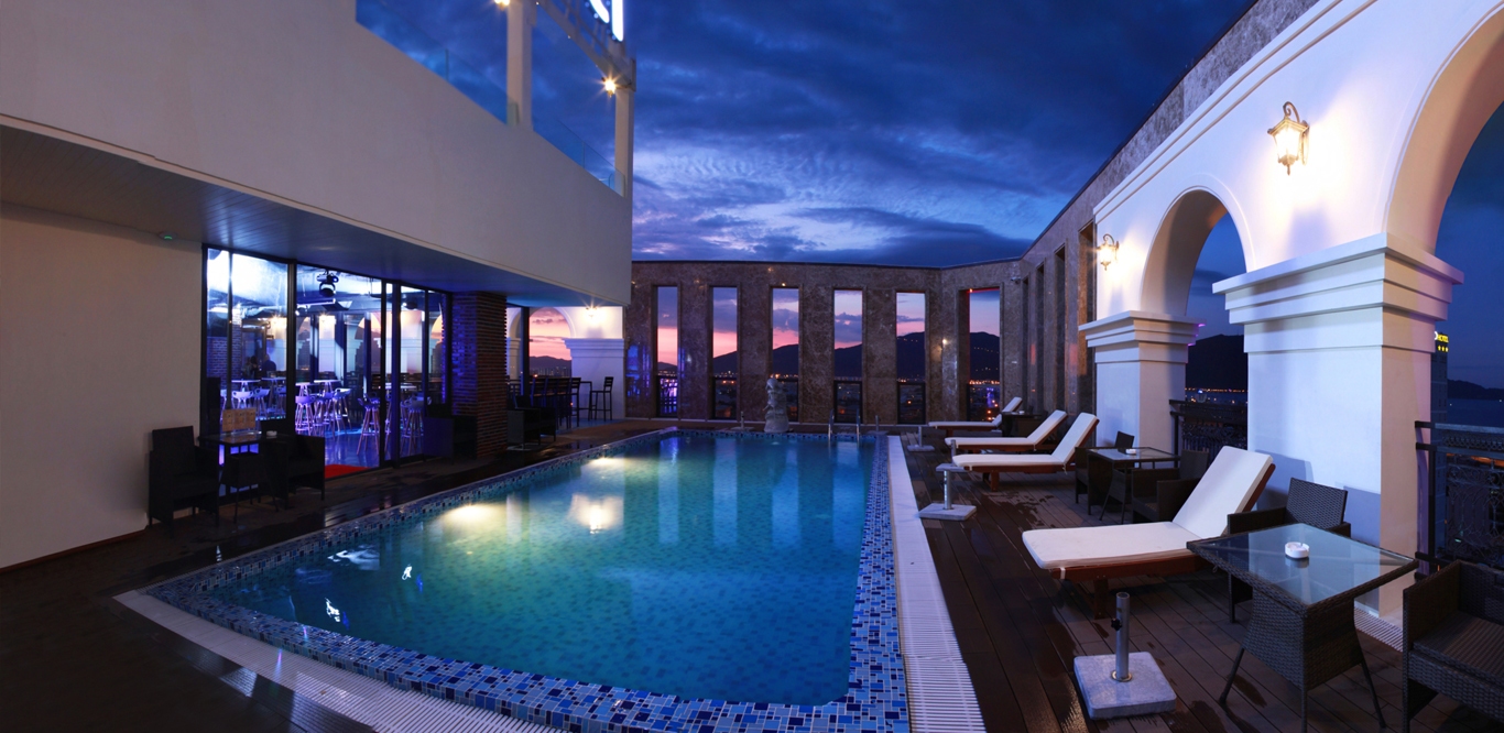 Outdoor swimming pool, panoramic sea views of Da Nang and city view