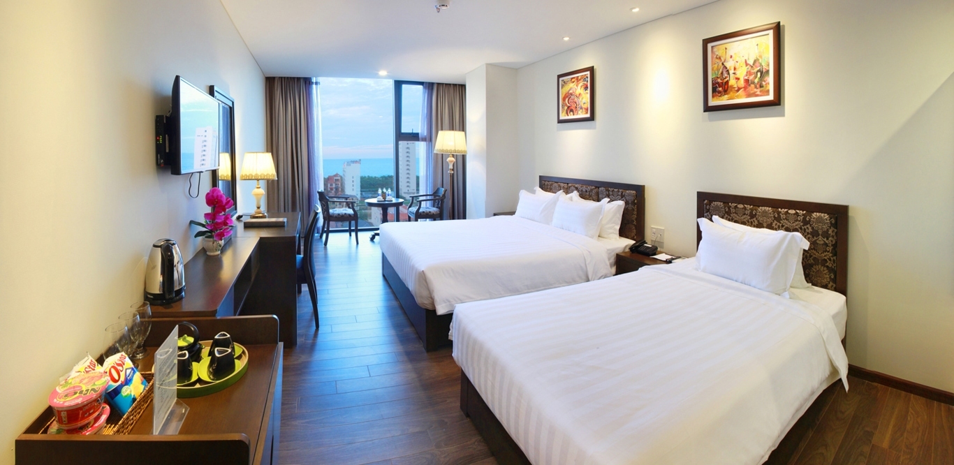 DELUXE TRIPLE SEA VIEW